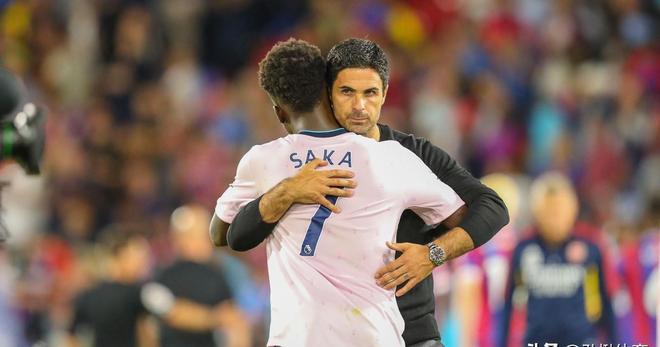 霍芬海姆3-0大胜奥格斯堡，布格尔传射，巴祖马纳-杜尔建功