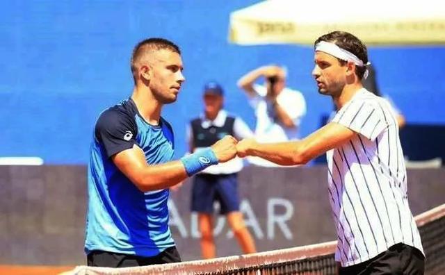 疑是一次重 疑是一次重