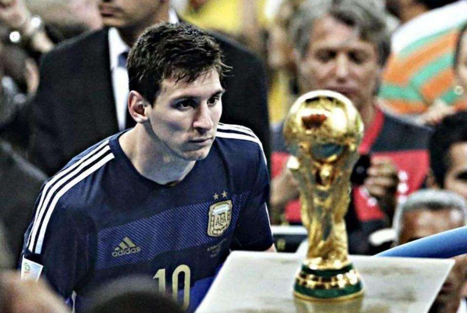 屏息凝神的 屏息凝神的